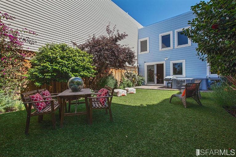 2674 Lombard Street Image #25