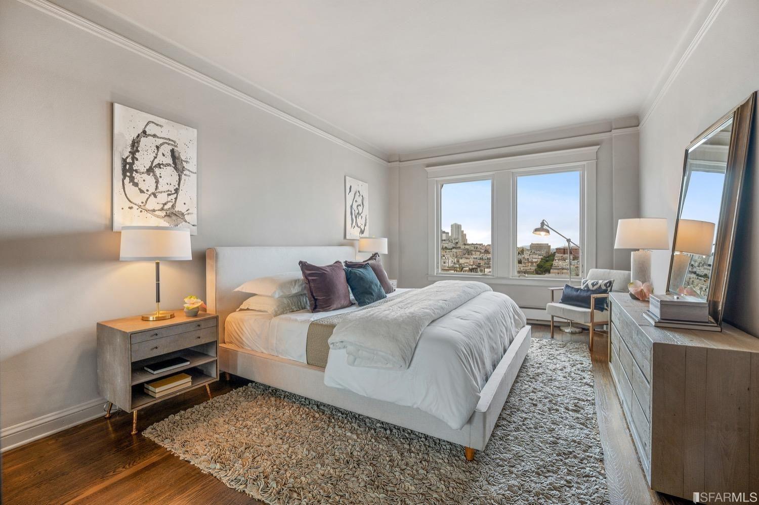 2111 Hyde Street, Unit 503 bedroom