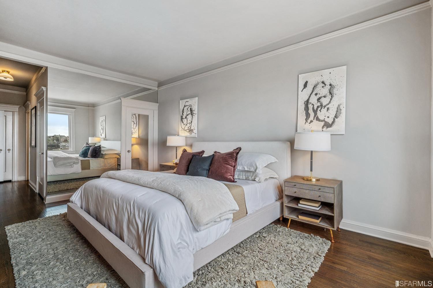 2111 Hyde Street, Unit 503 bedroom