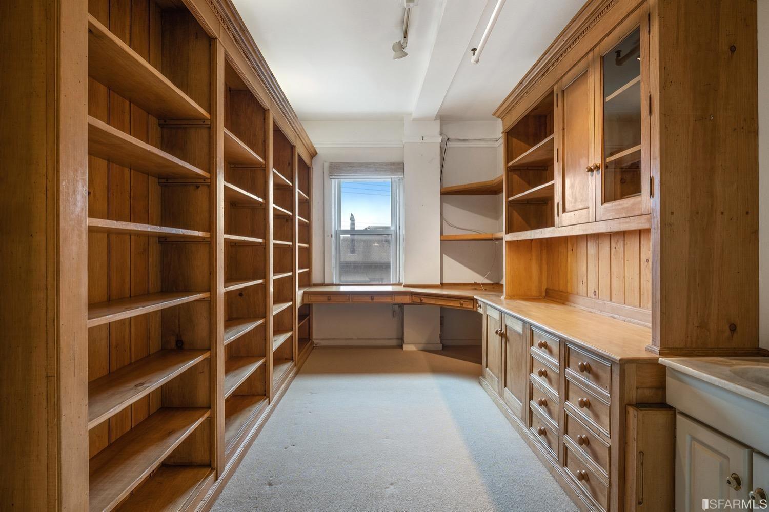 2111 Hyde Street, Unit 503 storage pantry