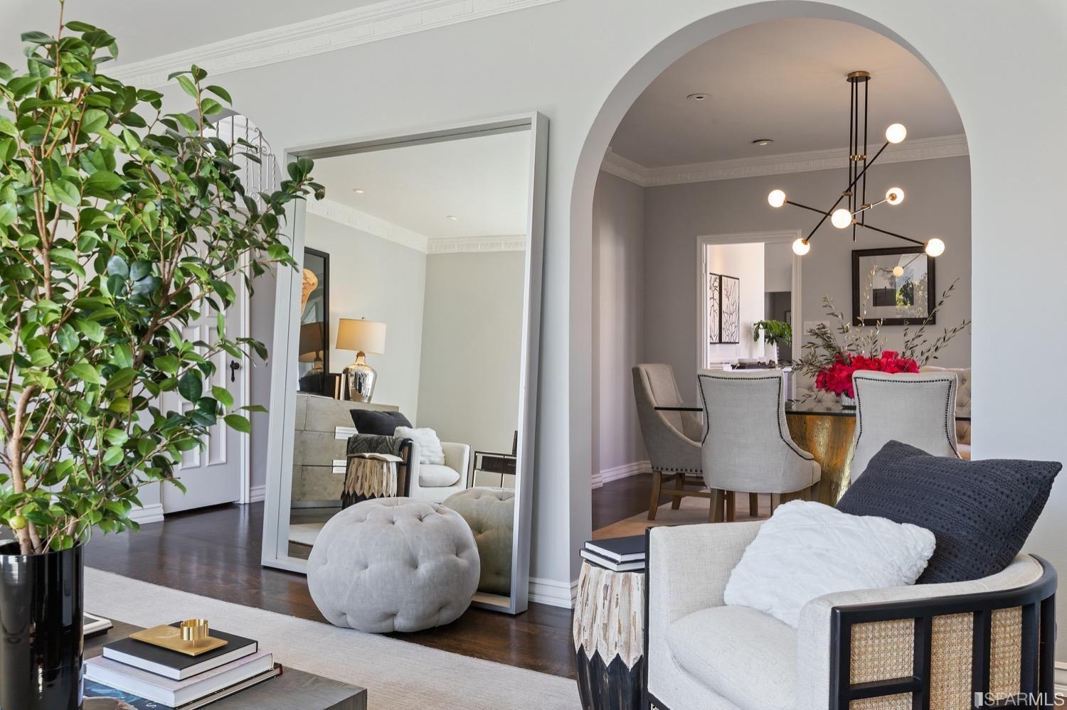 archway leading into dining room
