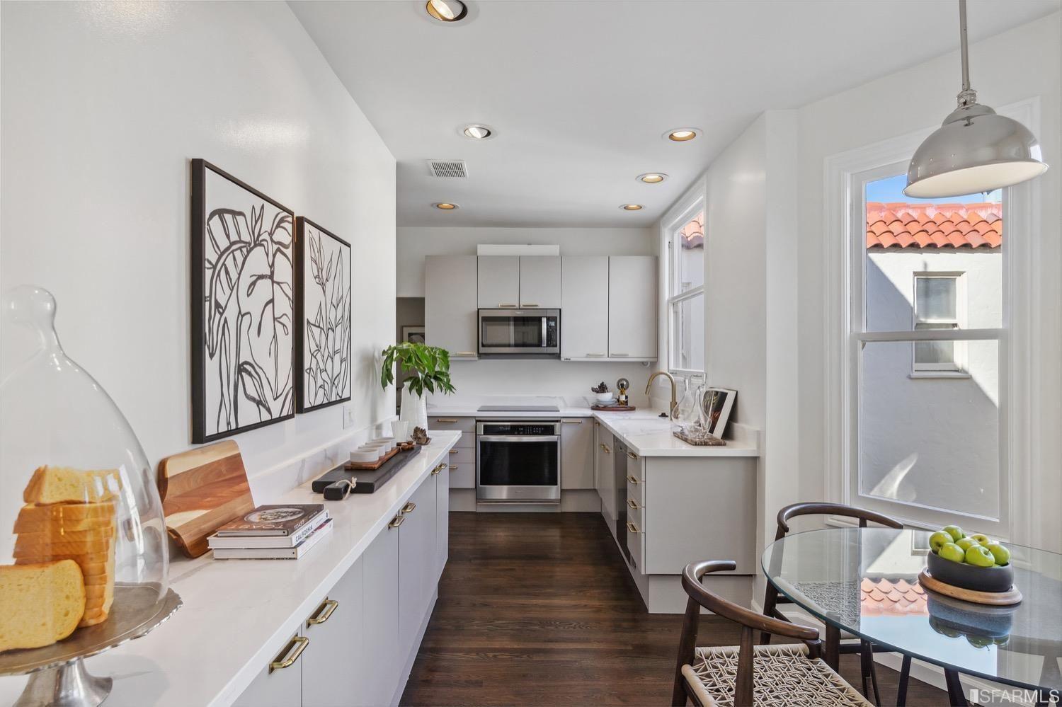 casual dining with window