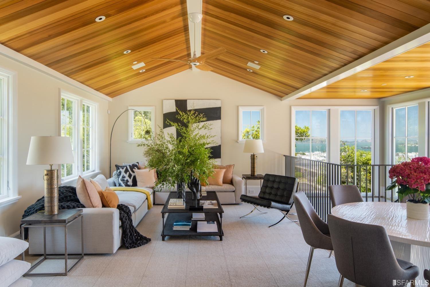 2545-2547 Lyon Street rooftop patio