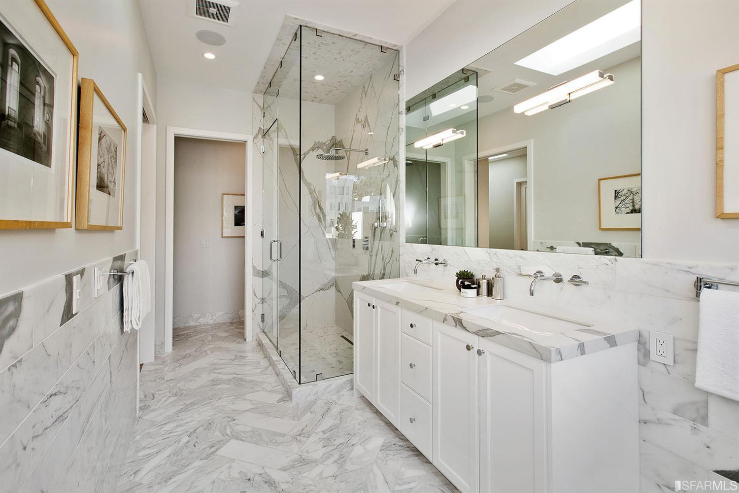 2829-2831 Baker St. Image #195