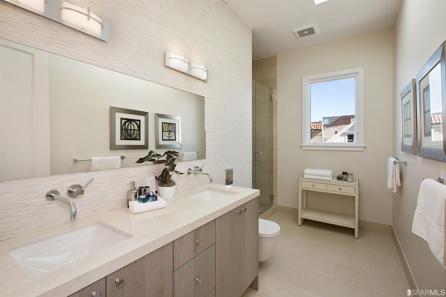 2829-2831 Baker St. Image #202