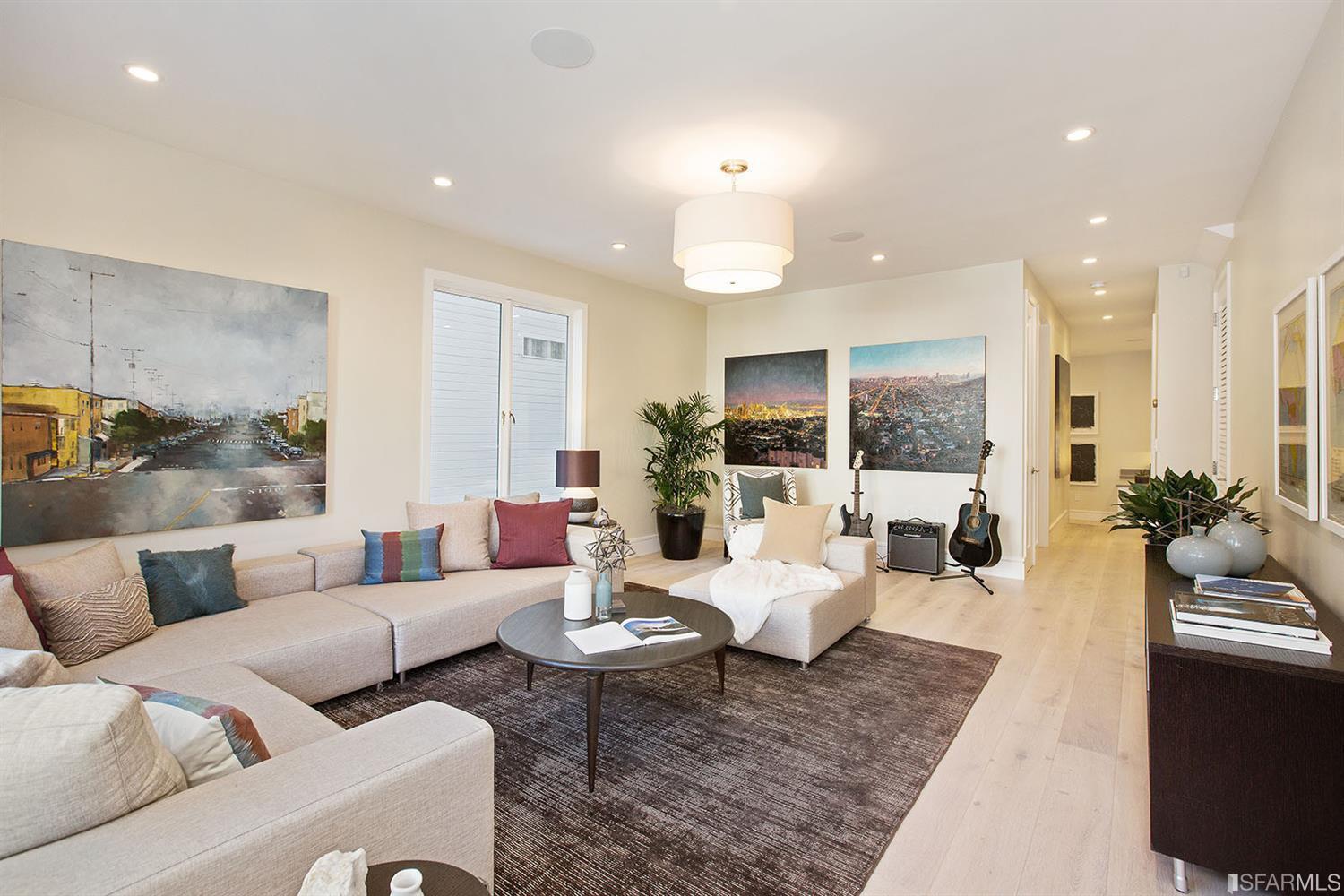 2829-2831 Baker St. Image #204