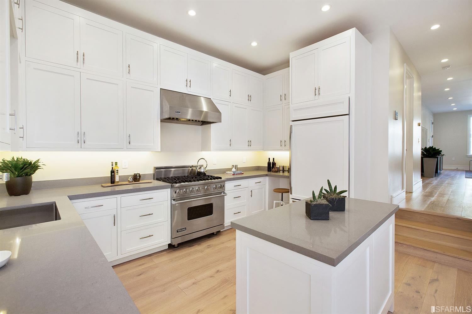 2829-2831 Baker St. Image #209