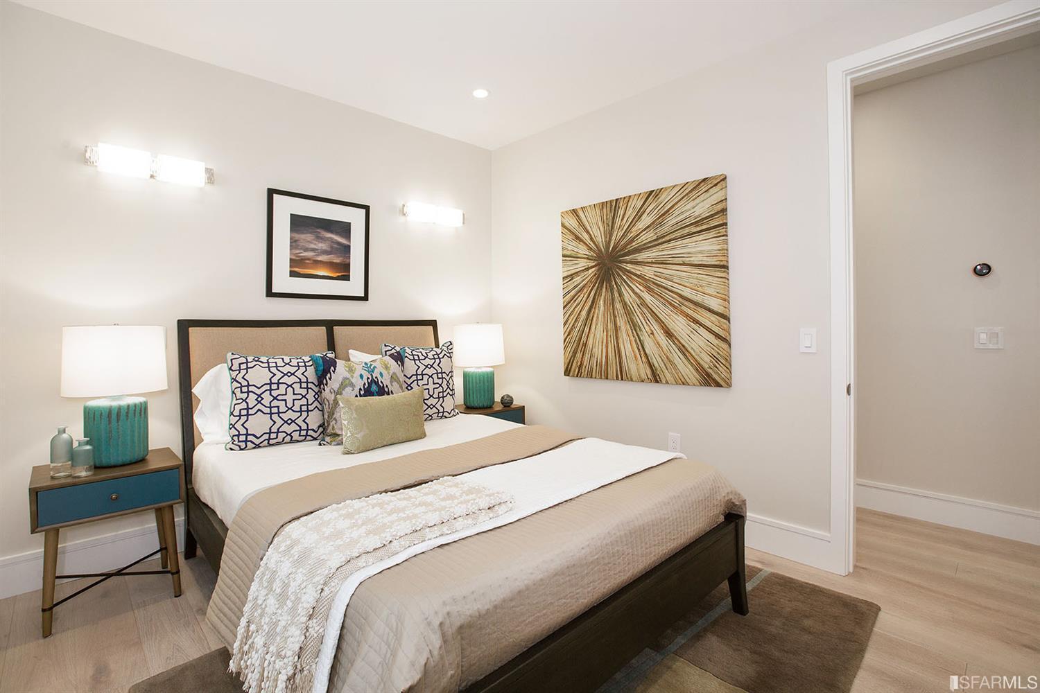 2829-2831 Baker St. Image #210