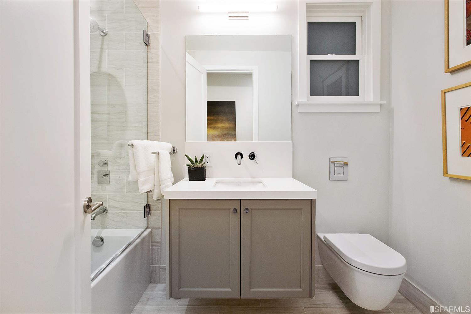 2829-2831 Baker St. Image #211