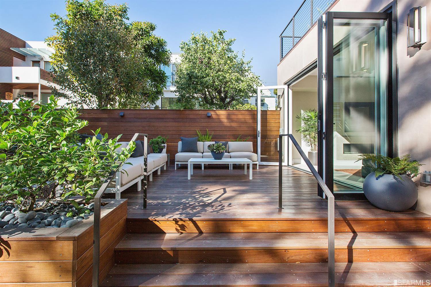 2829-2831 Baker St. Image #218