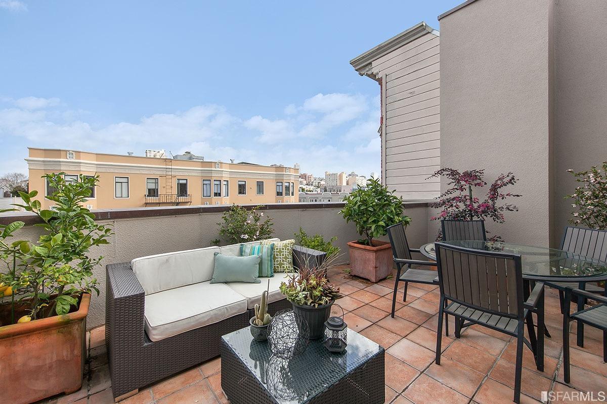 3219-3221 Gough St. Image #334