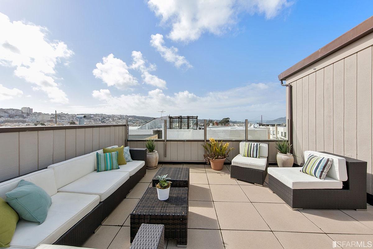 3219-3221 Gough St. Image #347