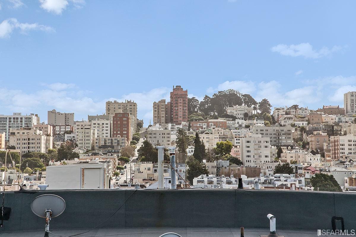 3219-3221 Gough St. Image #351