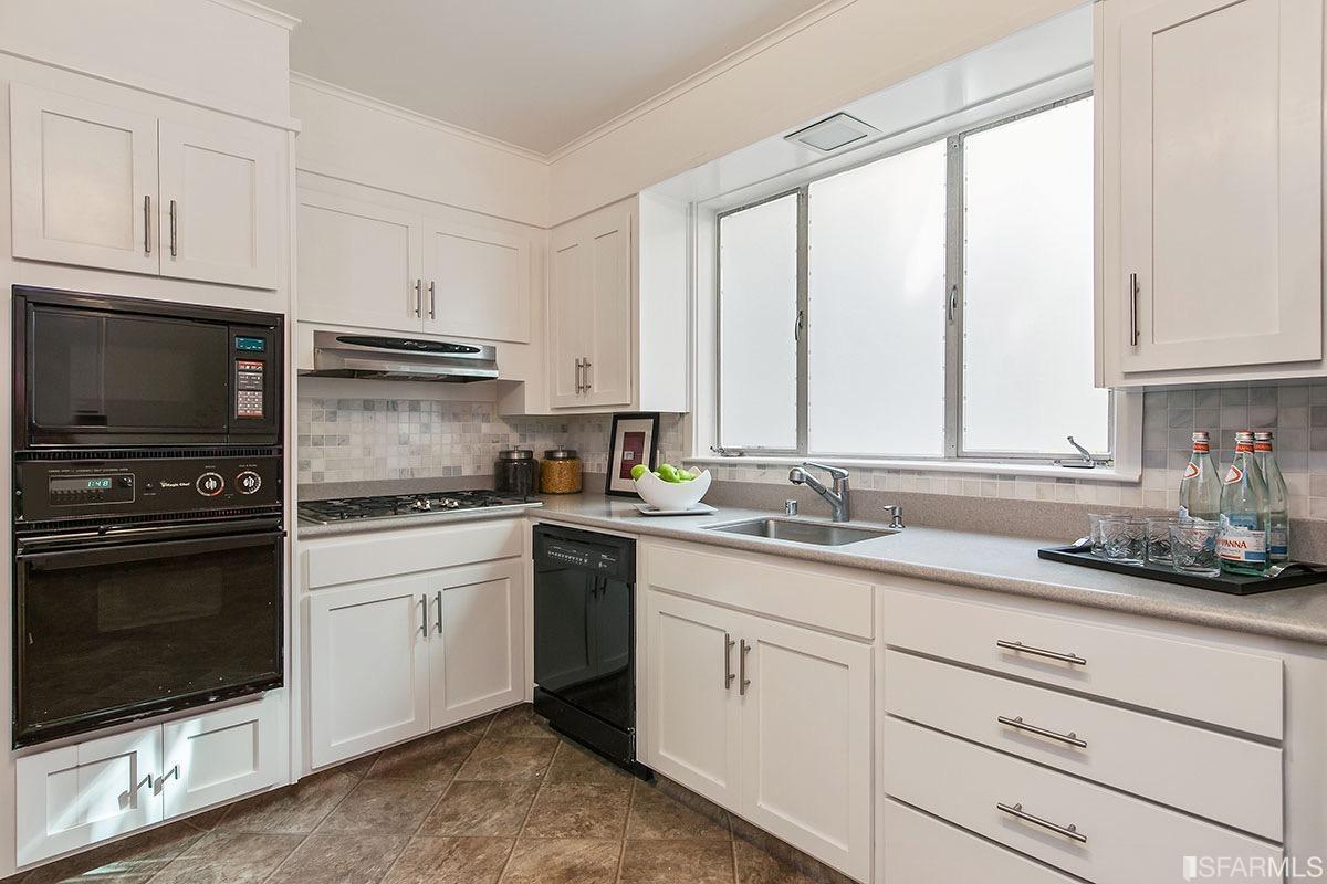 3219-3221 Gough St. Image #358