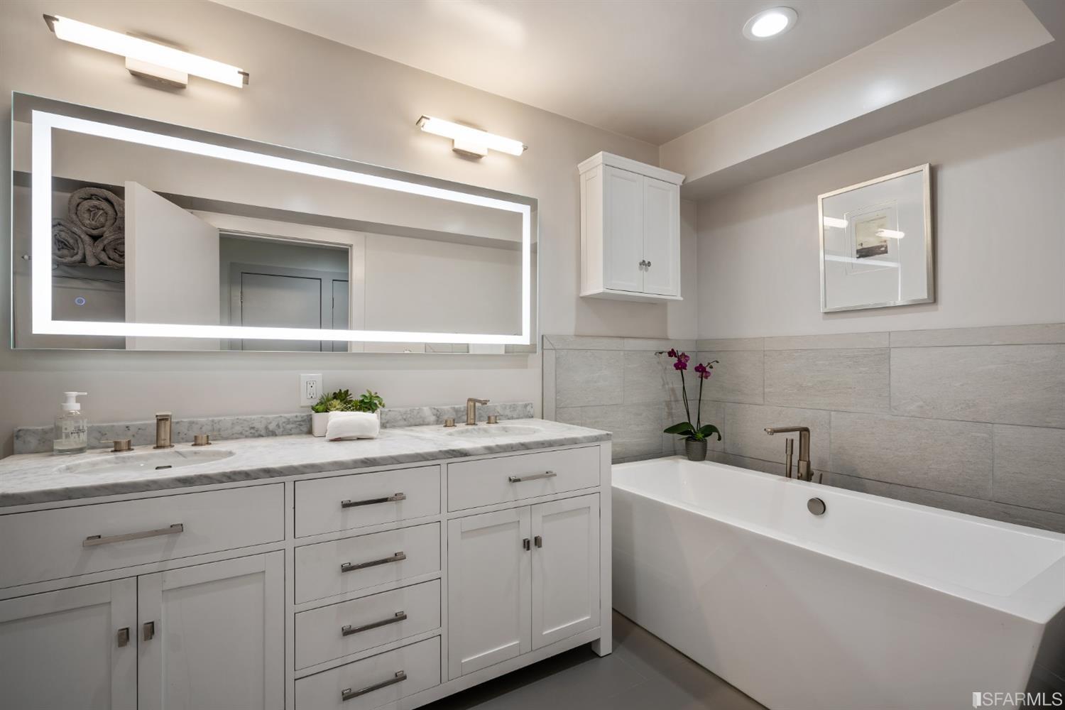 122 Avila St. Image #387