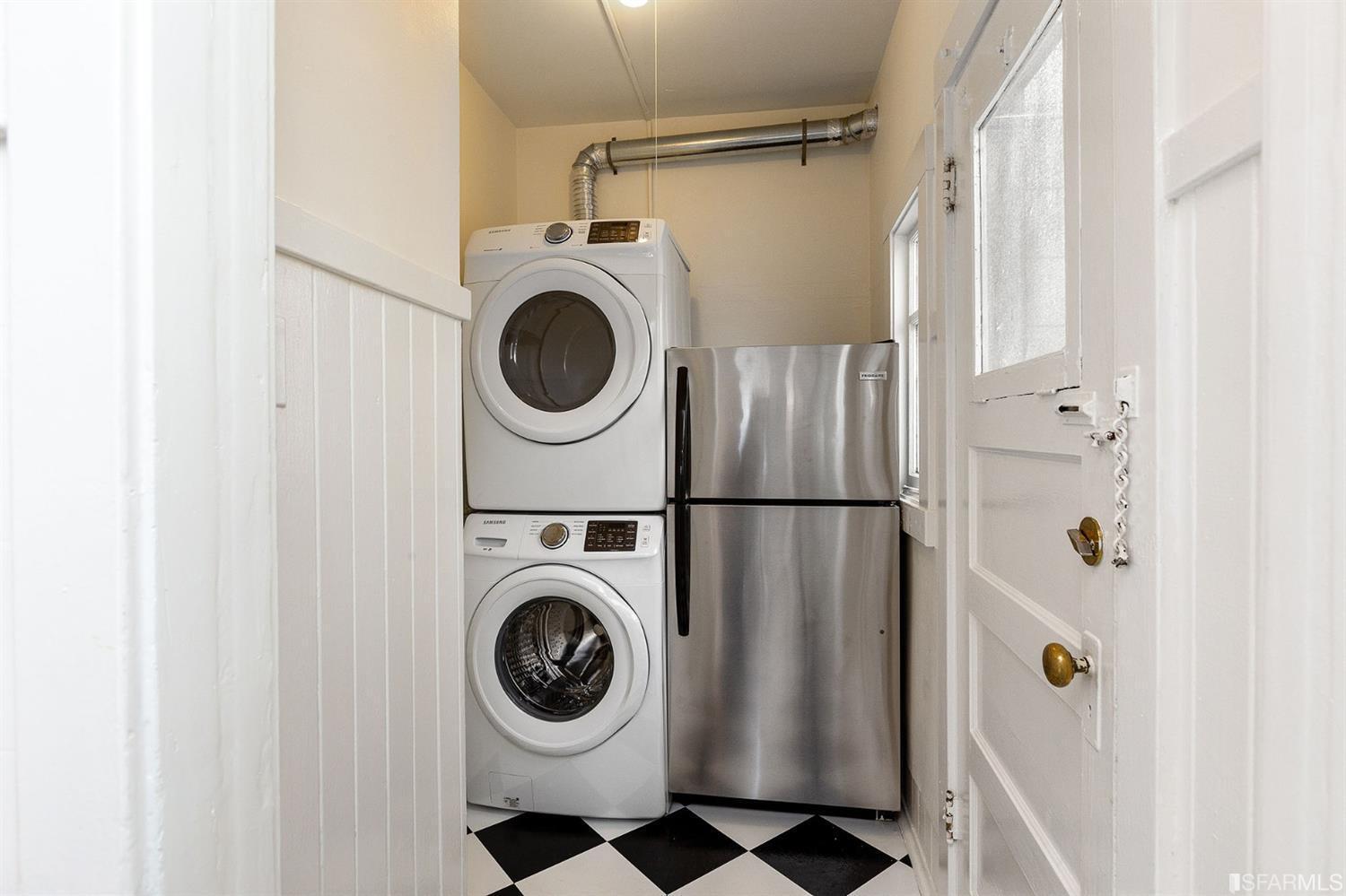 3233-3235 Steiner St. Image #440