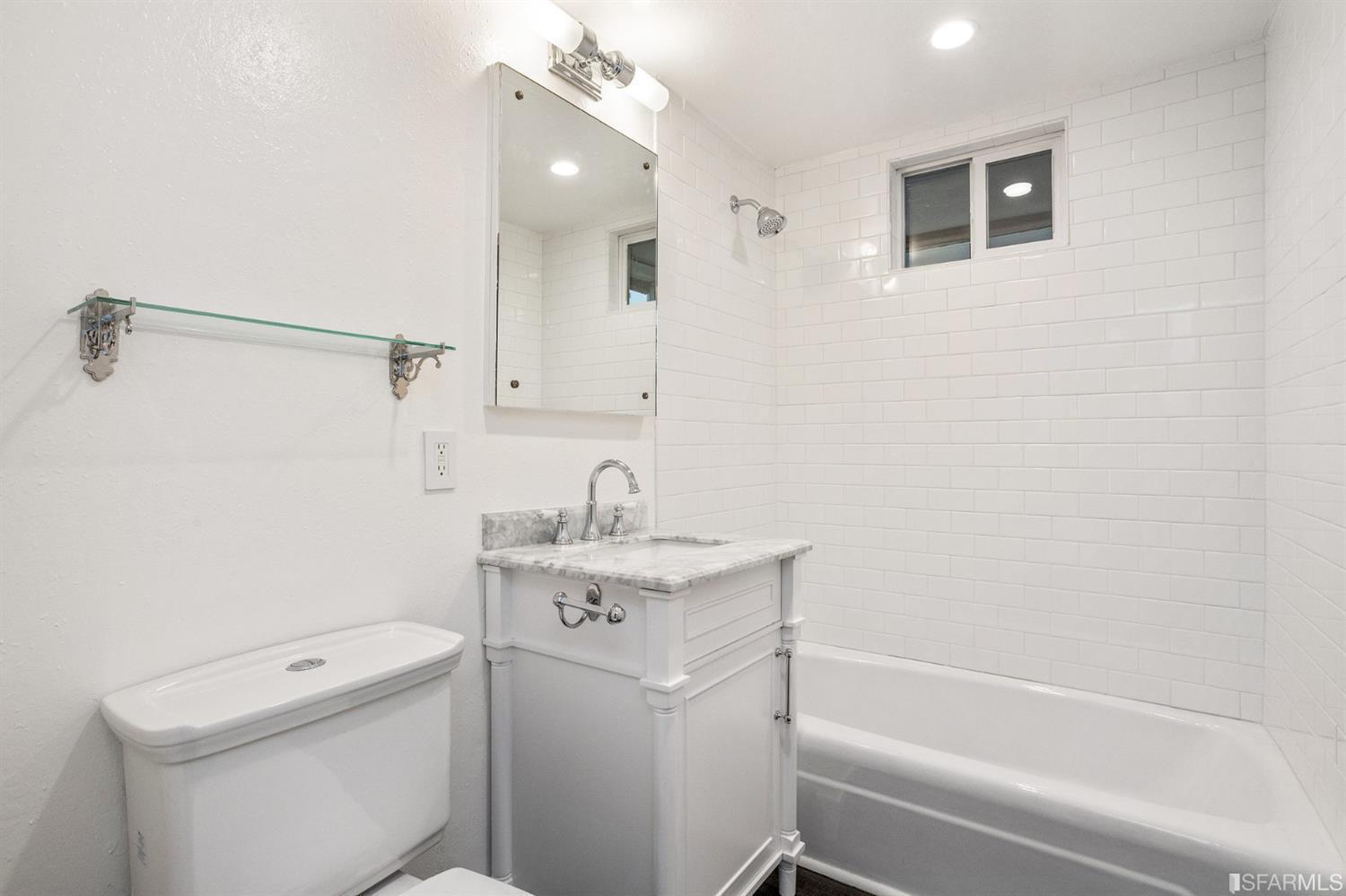 3233-3235 Steiner St. Image #466