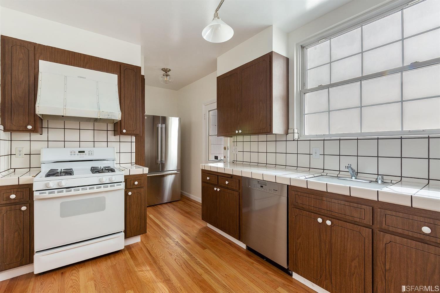 3233-3235 Steiner St. Image #469