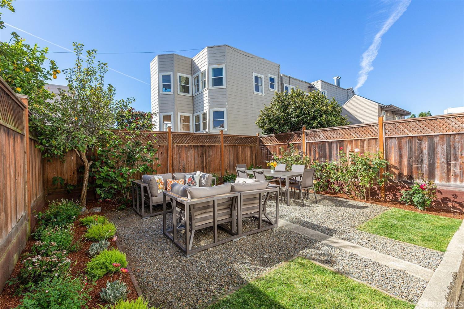 3233-3235 Steiner St. Image #481