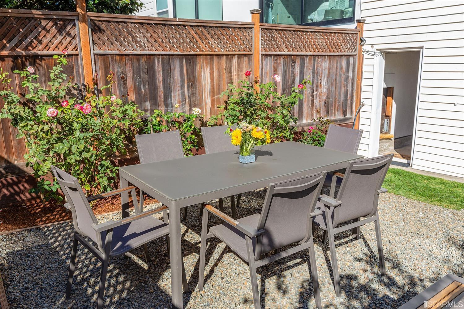 3233-3235 Steiner St. Image #483