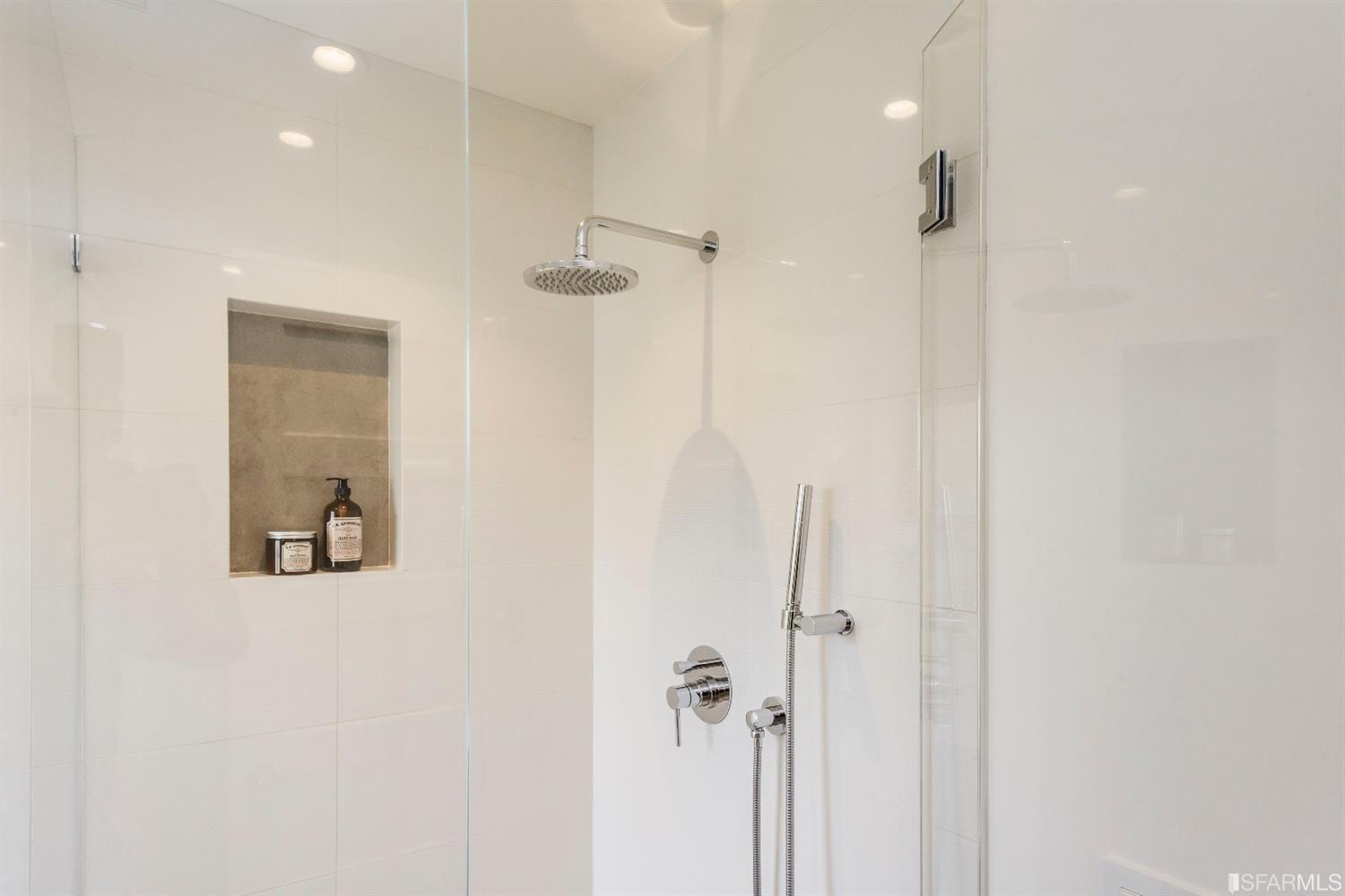 2740 Lake Street Image #644