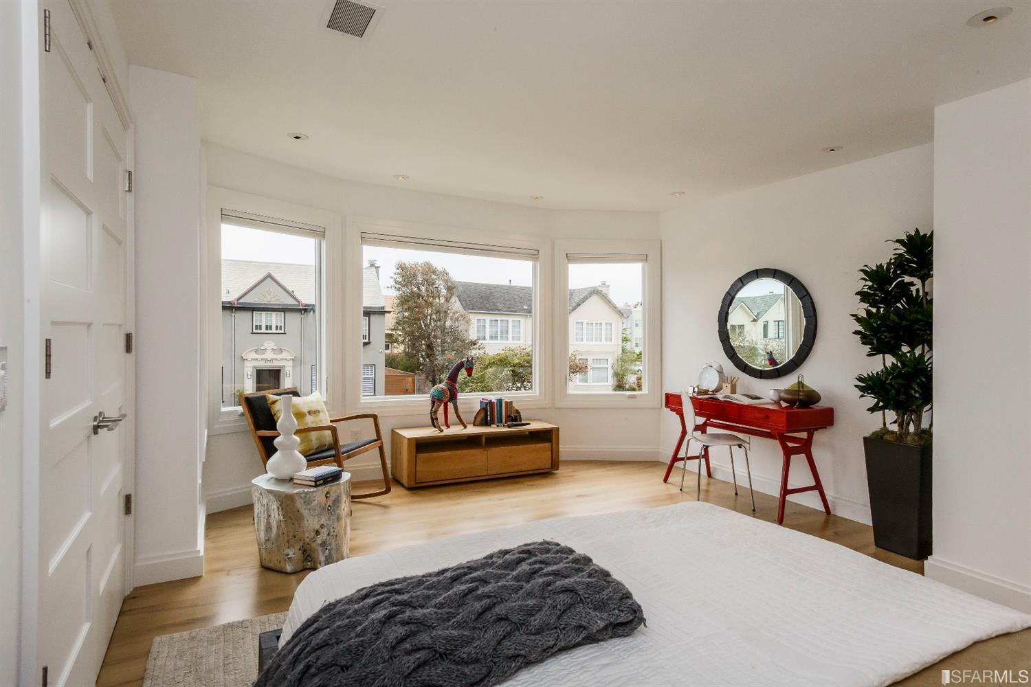 2740 Lake Street Image #652