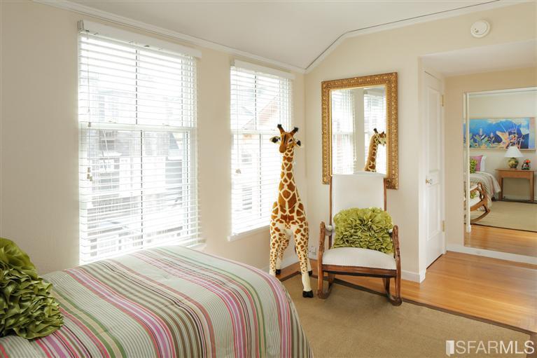 3919 Washington Street Image #10