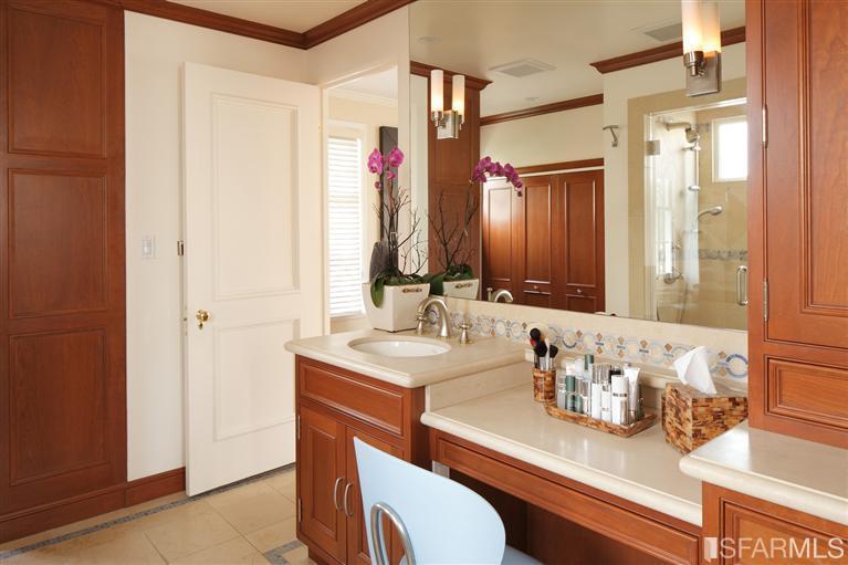 3919 Washington Street Image #12